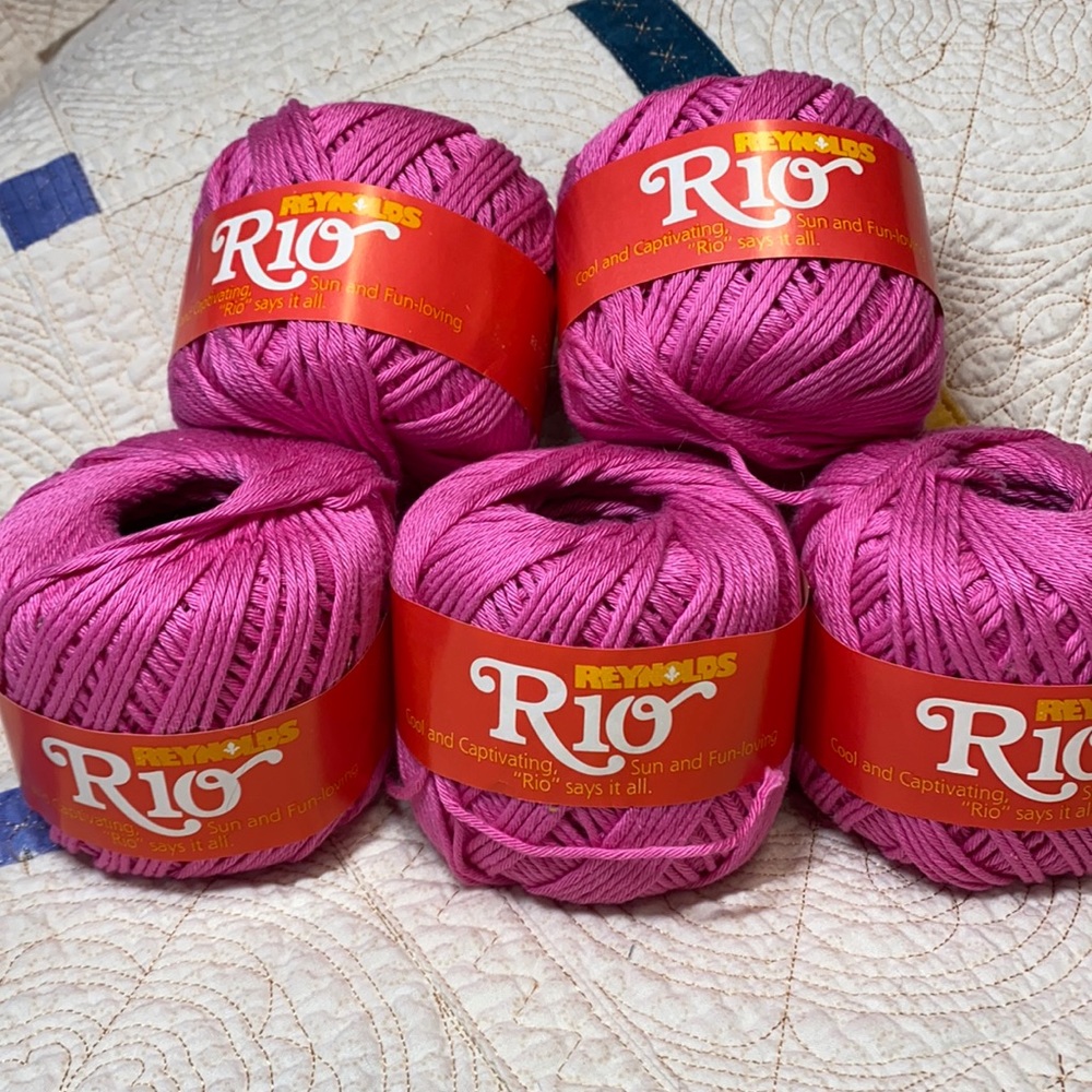 REYNOLDS Rio 100% cotton yarn lot of 5 skeins made in Brazil bright pink